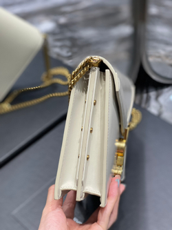 Saint Laurent Cassandra Medium 22 cm