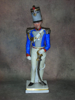 Статуэтка. Фарфор. Солдат Офицер 1831. Sitzendorf. Германия