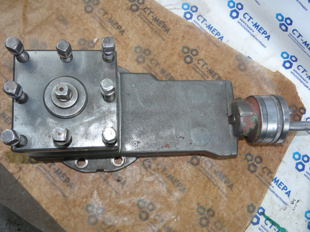 Малая продольная подача (суппорт) в сборе для станка TOS SUI40