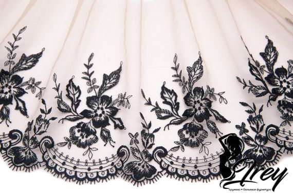 05-73 ОПТ Вышивка на неэл. сетке 18 см, телесный/черный (правая)