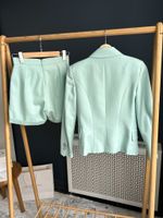 Новый шерстяной костюм Simonetta & Balman, 152