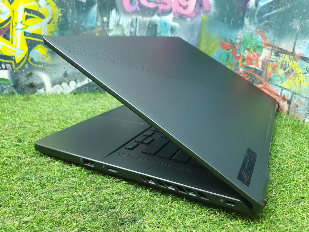Ноутбук ASUS Ryzen 9/16Gb/RTX 3060 6GB/2.5K/165Hz/ROG Zephyrus G15 GA503RM