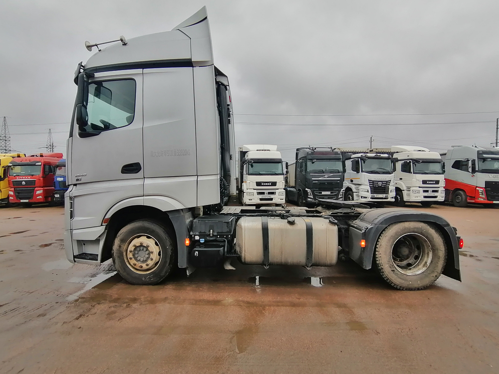 Mercedes-Benz ACTROS 4x2 Седельный тягач 1848 (Дизельный, 12,8 л, 476 л.с., АТ)