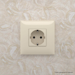 Розетка в стену, 2P+E, с з/ш, "Avanti", "Ванильная дымка"