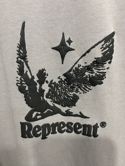 Футболка Represent