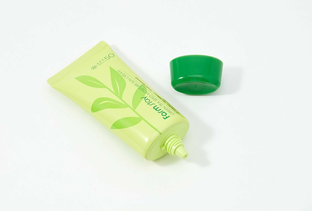 Солнцезащитный крем с семенами зелен.чая Farmstay SPF50 Green Tea Seed Moisture Sun Cream SPF50+ PA+++ 70 мл.