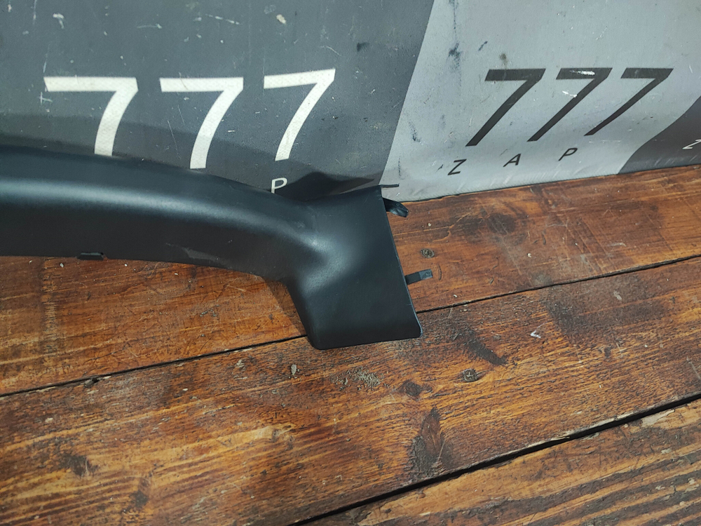 Обшивка петли багажника левая MB S-Class (C217) 13-20 Б/У Оригинал A2176930117