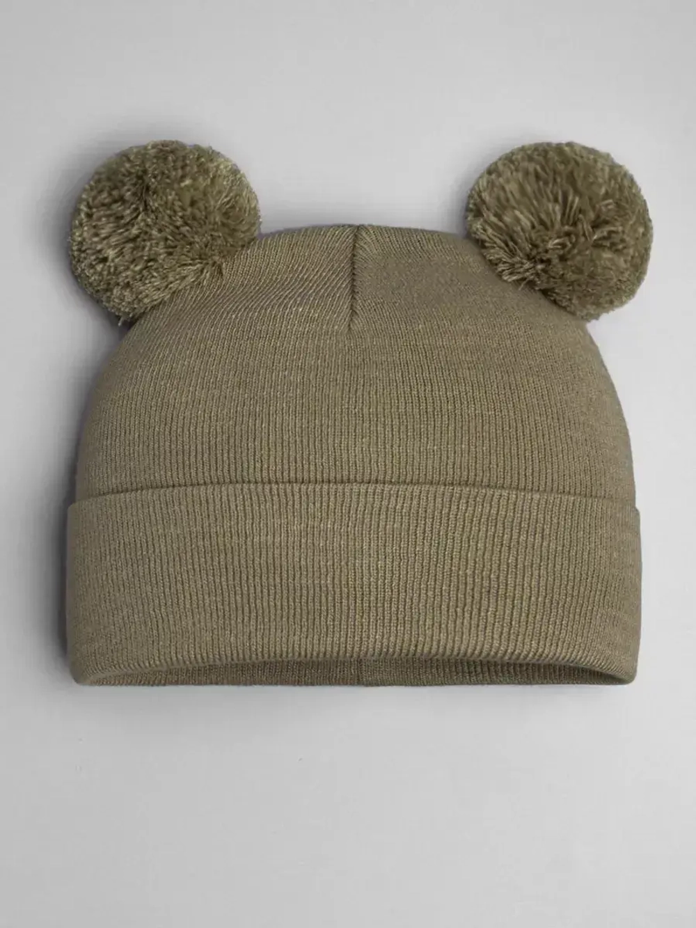 Шапка детская осенняя с помпонами