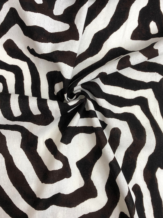 Плательная лен принт зебра коричневая на молочном BST3482