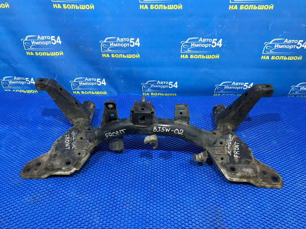 Балка передняя поперечная MAZDA FAMILIA 2001