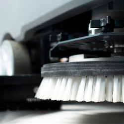 Поломоечная машина c местом для оператора Twinc C70DB 24V150AhLi30A (70см/80л)