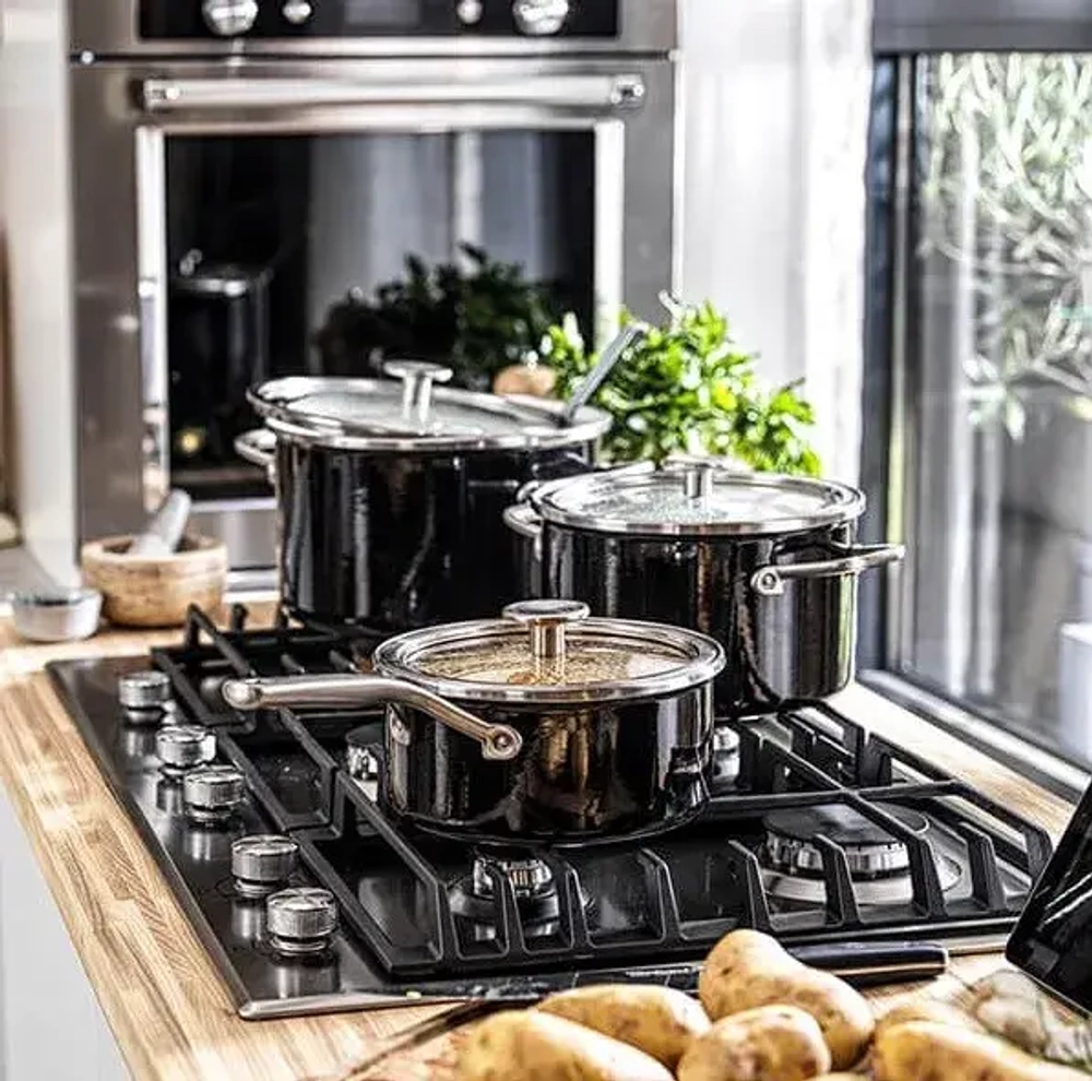 KitchenAid Эмалированная кастрюля 18 см 2 л с крышкой Onyx Black