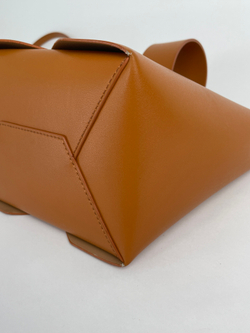 Сумка Charles & Keith