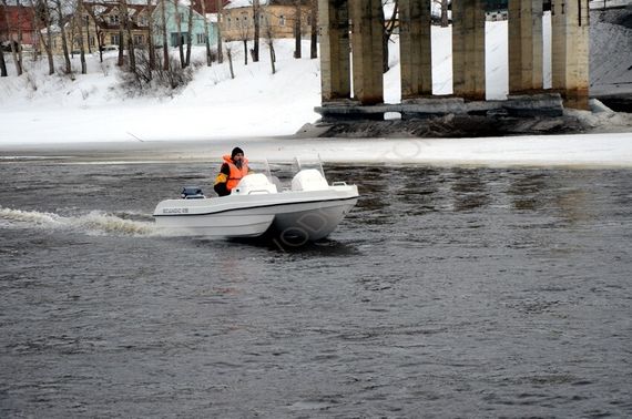Стеклопластиковая моторная лодка SCANDIC HAVET 430 DС