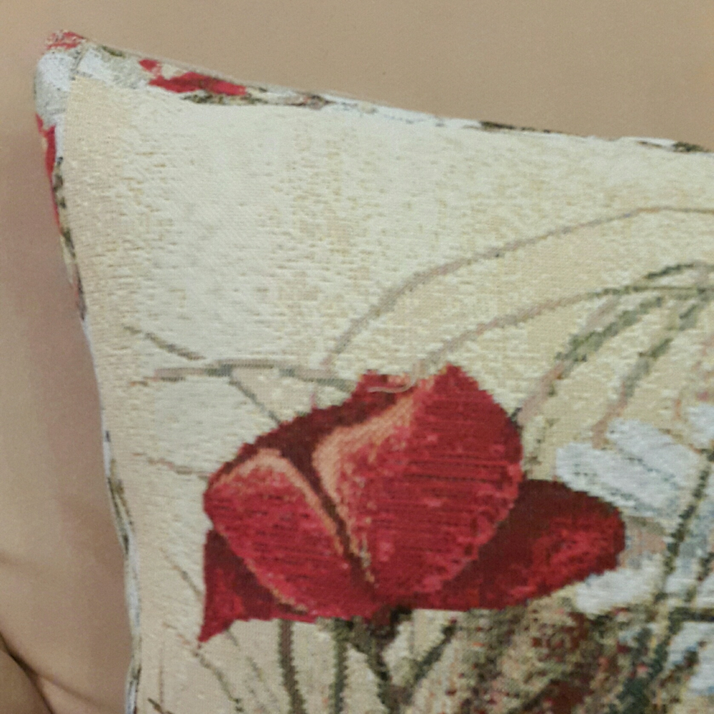 Декоративный гобеленовый чехол для интерьерной подушки Маки и ромашки 47*47