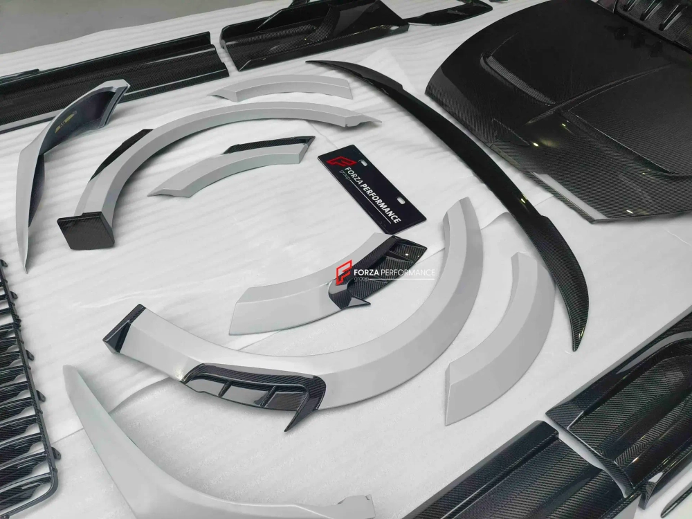 Широчайший карбоновый обвес для Bentley Bentayga W12 2020+ Бентли Бентайга