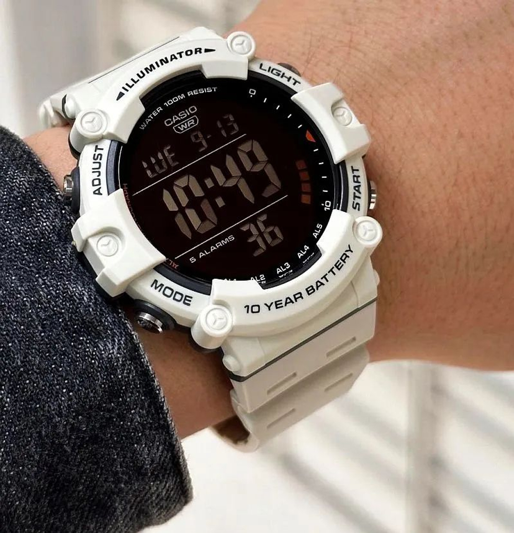 Мужские наручные часы Casio AE-1500WH-8B2