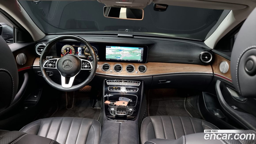 Mercedes-Benz E-Class W213 E300 4MATIC Exclusive (06.2020)