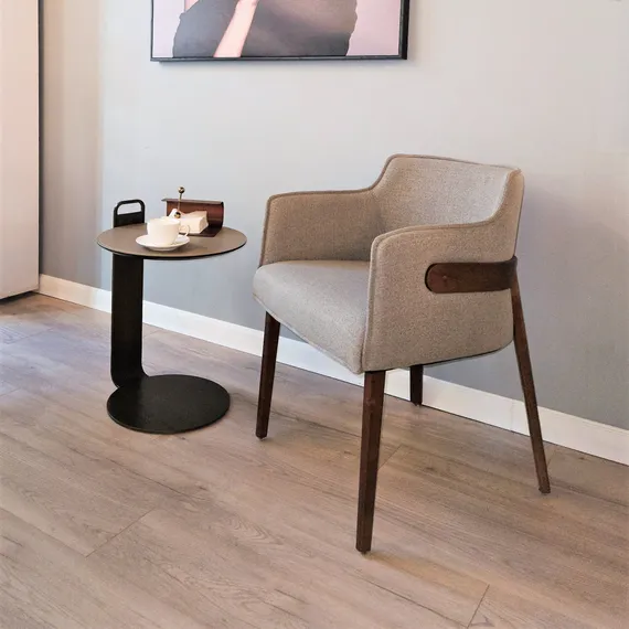 Приставной журнальный столик Beam