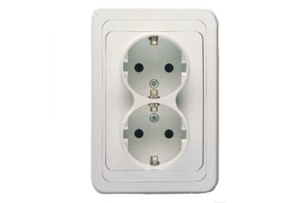 Розетка MAKEL Мимоза 2-местная бел. с/п с/з 16А 250В
