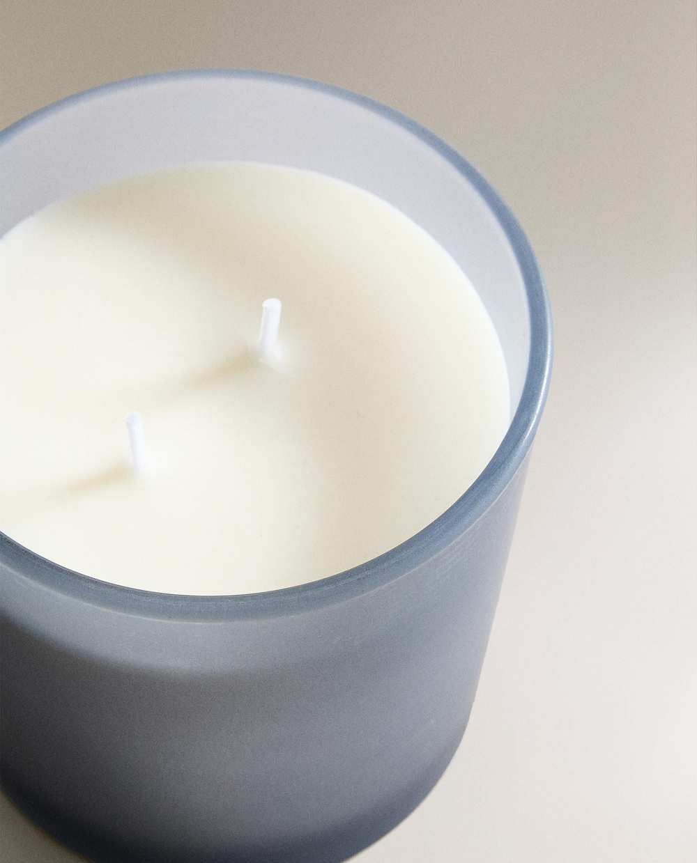 Zara Home - Ароматическая свеча aqua bergamota, 350 г