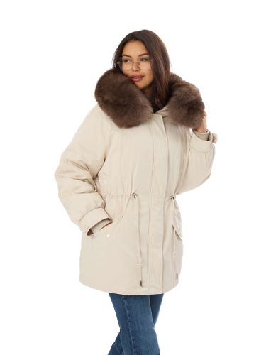 Молочная пуховая парка с мехом