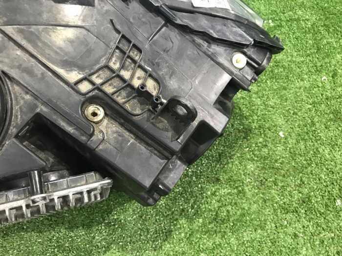 Фара правая BMW X5 F15 X6 F16 (2015-2018) Adaptive LED (В пленке)