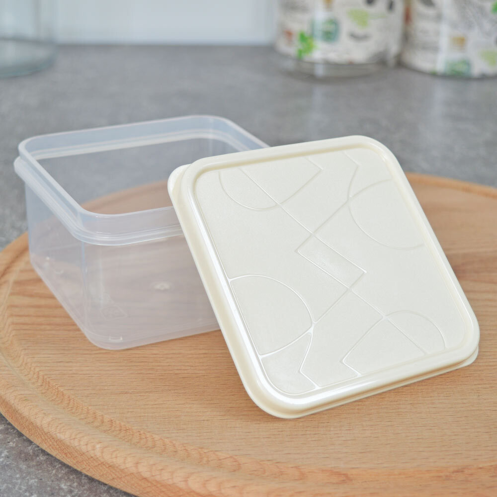 Контейнер для продуктов 0,4л квадратный Modena (светло-бежевый)