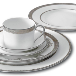 Wedgwood - Тарелка Vera Wang Lace Platinum, 27 см, обеденная тарелка / артикул   50127201004  / GTIN 032677903186