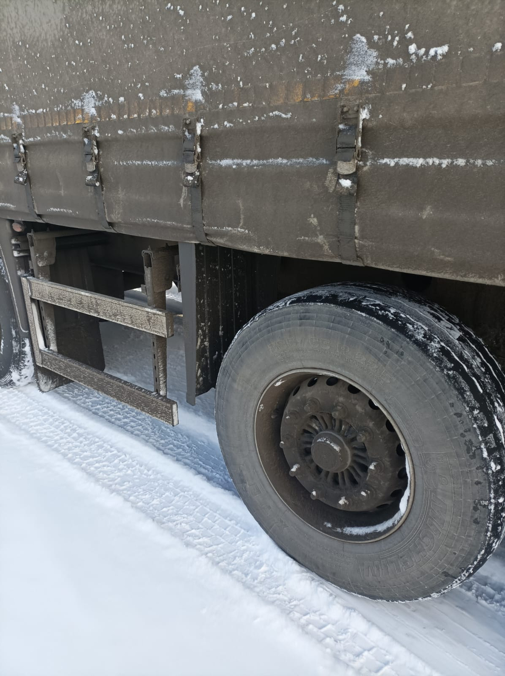 HASTRAILER HASLINER Полуприцеп шторный 3 оси 06