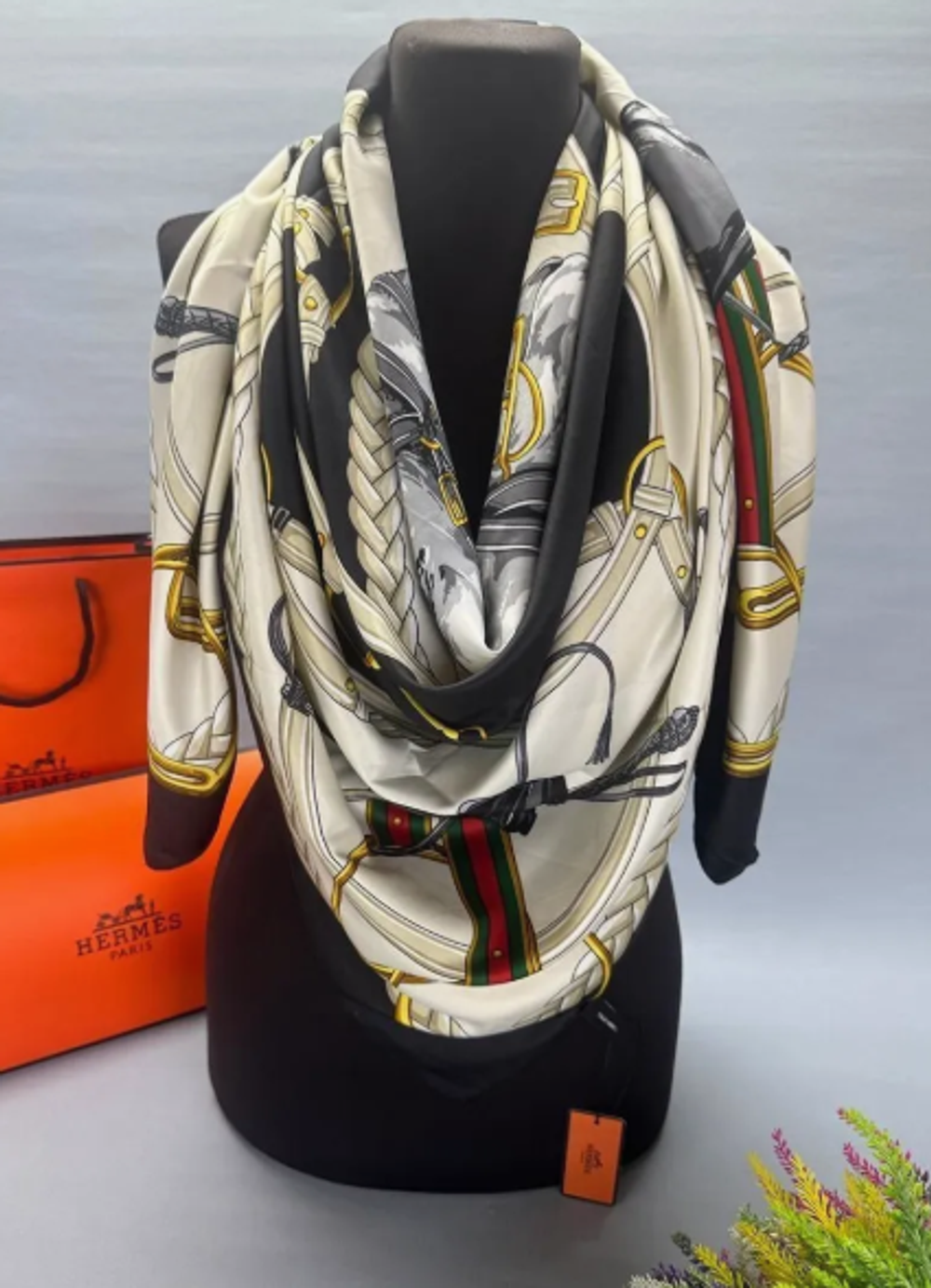 Щёлковый платок HERMES