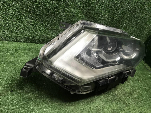 Битая Фара левая Nissan X-Trail T32 (17-22) LED