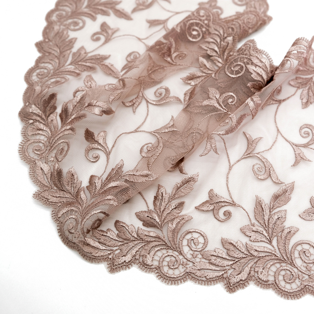 Вышивка на сетке Adeline ПУДРА, 21см