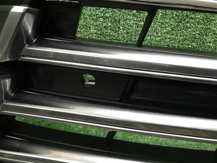 Решетка радиатора Lexus LX 3 (2015-2023)