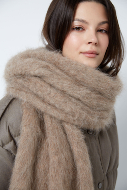 Шарф из альпака бежевый