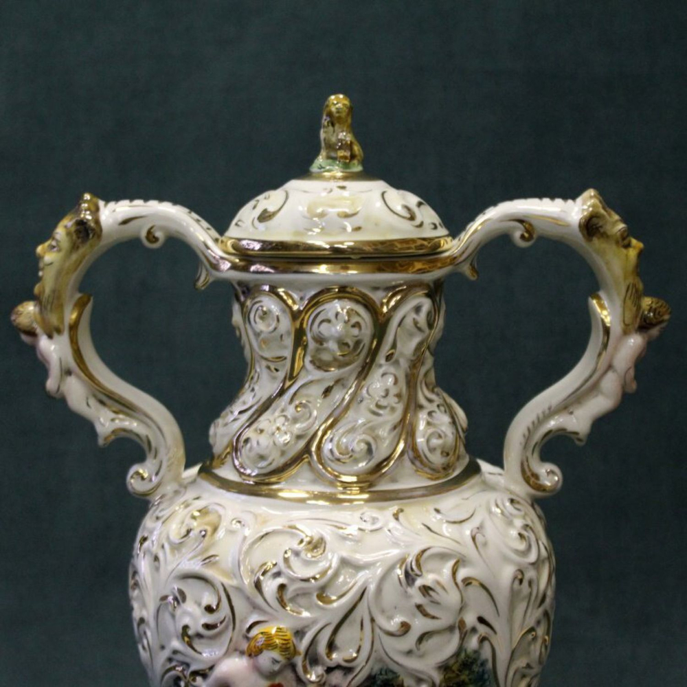 Винтаж: Ваза Capodimonte
