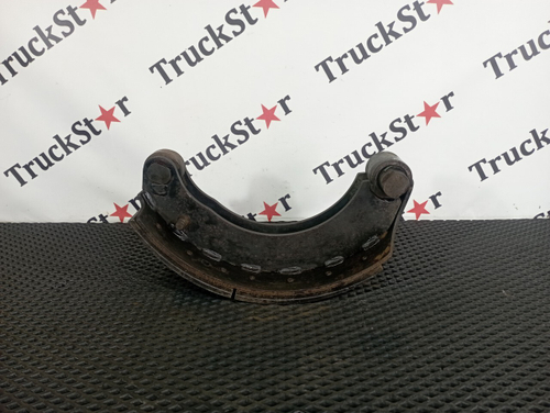 Колодка барабанного тормоза передняя 2022г.