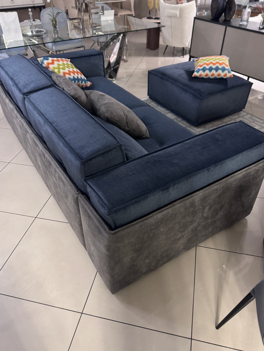 Диван с пуфом раскладной