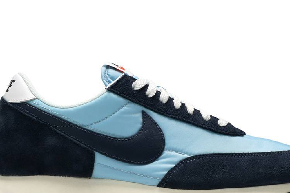 Daybreak nike blue hotsell