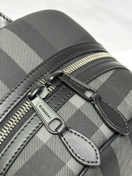 Рюкзак Burberry Rocco в клетку, серый