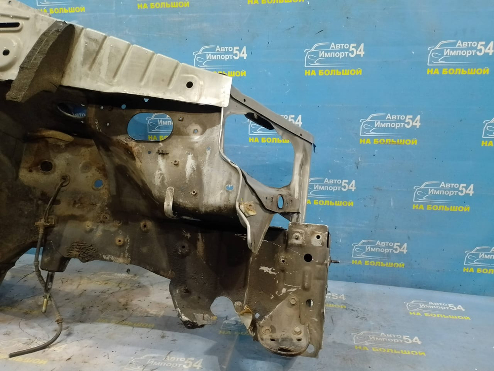 Лонжерон передний правый NISSAN PRESAGE 1998-2003