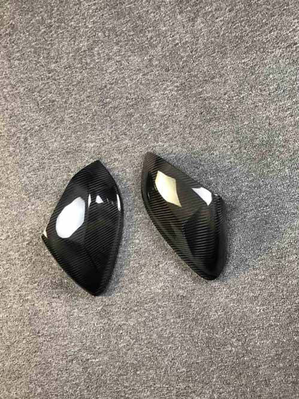 Карбоновые накладки на зеркала для Lamborghini Urus Ламборгини Урус