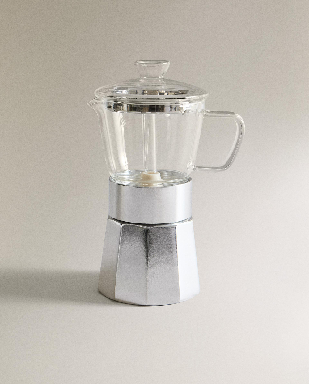 Zara Home Гейзерная кофеварка на 6 чашек, алюминий и боросиликатное стекло, для всех плит
