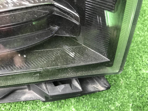 Битая Фара правая Hyundai Santa Fe 4 TM 20-24 LED