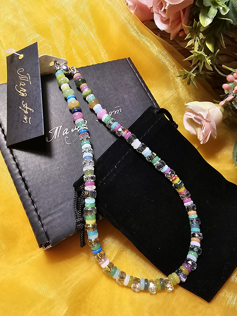 Колье ручной работы из ассорти натуральных камней и хрусталя "Ассорти"