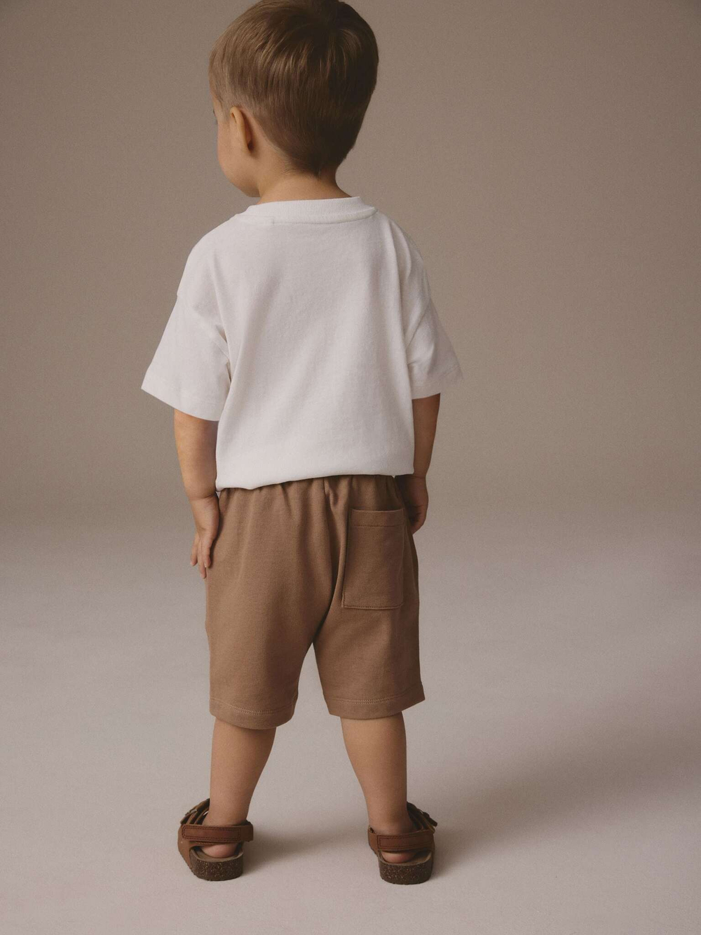 Футболка и шорты в комплекте для мальчика Next E98-605, 2 шт., Черный, Белый, Песочный