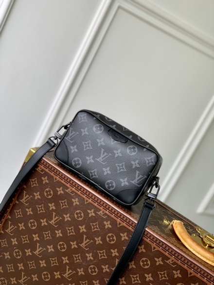 Louis Vuitton Trocadero Wearable Wallet