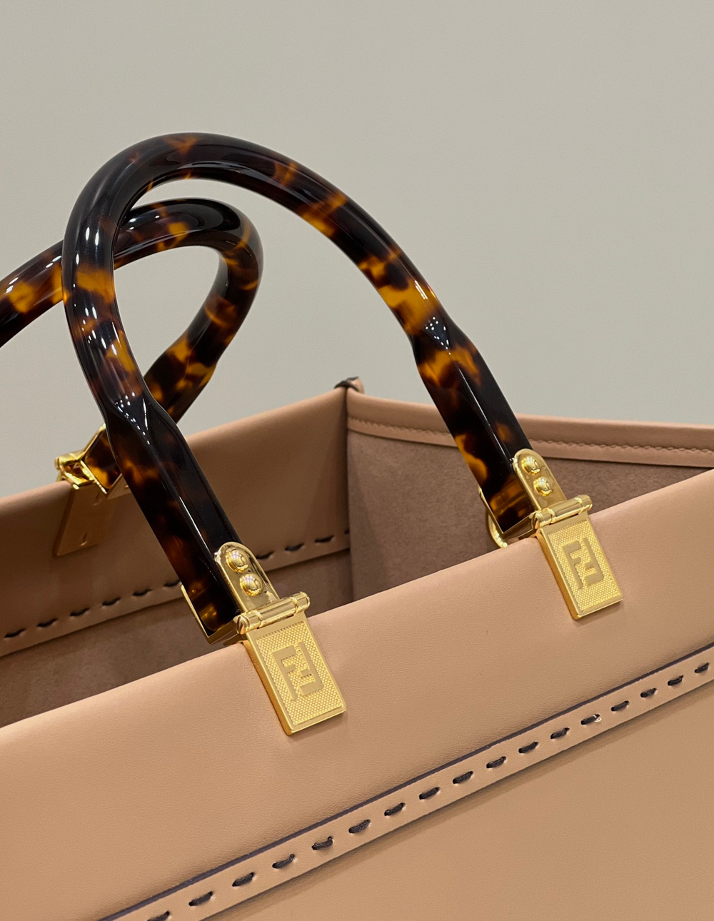 Fendi Sunshine Medium 35 cm