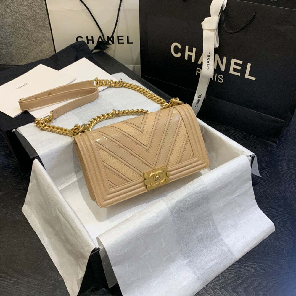 Chanel Boy 25 cm
