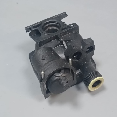 Б/У крышка (улитка) насоса для котлов BOSCH 3000 (под Grundfos) арт. 8707204043